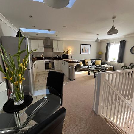 The Coach House Villa Basingstoke Luaran gambar