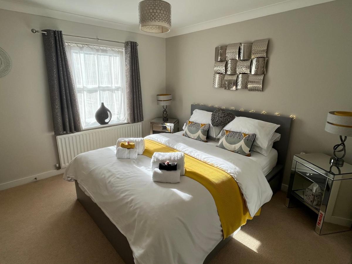 The Coach House Villa Basingstoke Luaran gambar