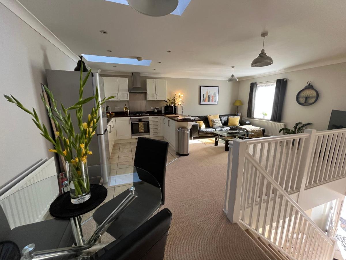 The Coach House Villa Basingstoke Luaran gambar